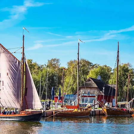 Kleine Strandperle - Ihr Ferienapartment Zwischen Ostsee Und Bodden *